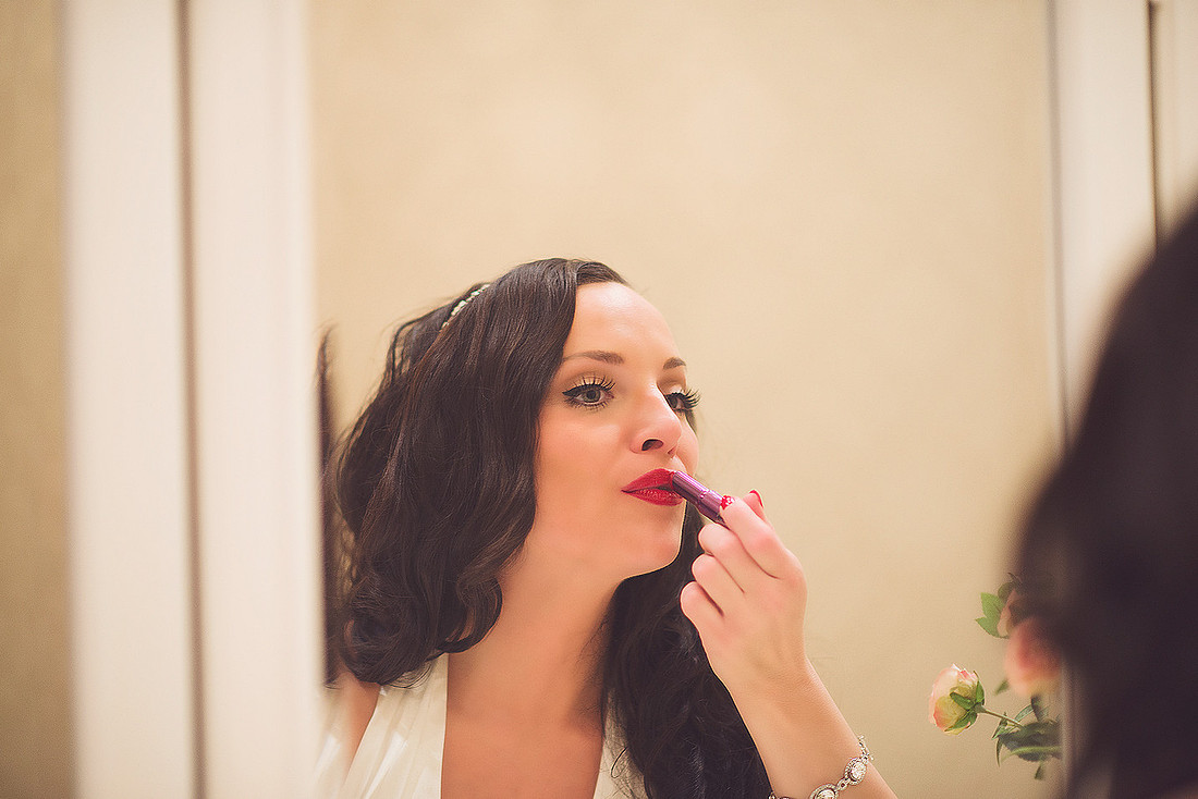 bride, bridal, wedding, Cincinnati wedding, gorgeous, Nichole, Reed, photography, photographer, photographers, stunning, happy, unique, vintage, pin up, pin-up, glam, Great Gatsby, red roses, classic