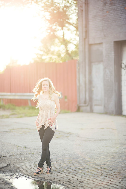 riley, "senior shoot", "dayton senior", "senior pictures", beautiful, gorgeous, stunning, beavercreek, vintage, unique, photography, photographer, pictures, shots