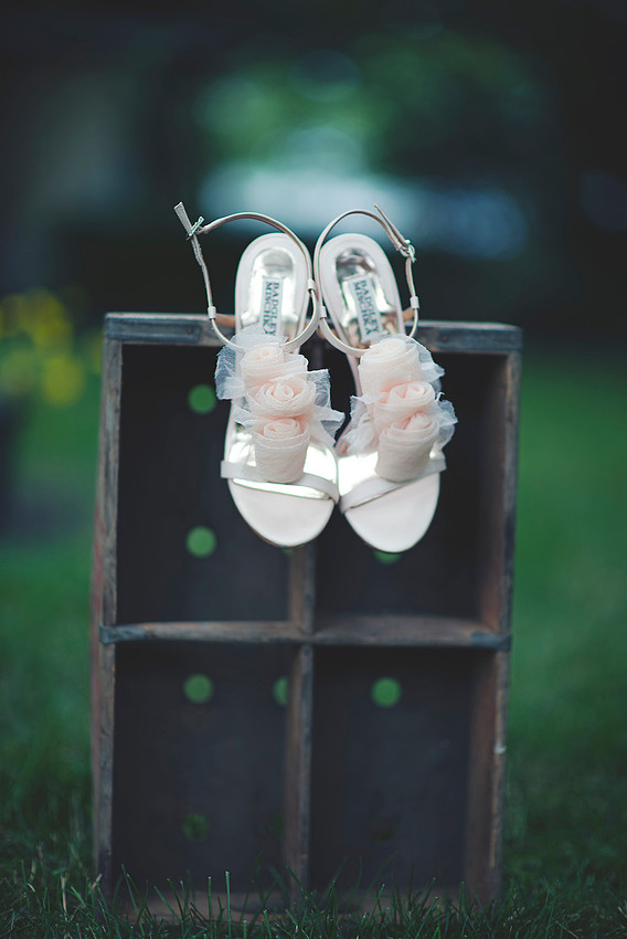 crabtrey, bledsoe, wedding photography, dayton weddings, dayton wedding day, Centerville, marriage, love, couples, bridal, Benhams Grove, Dayton Wedding Photography, wedding photographer, Bellbrook, romantic, vintage style, vintage wedding