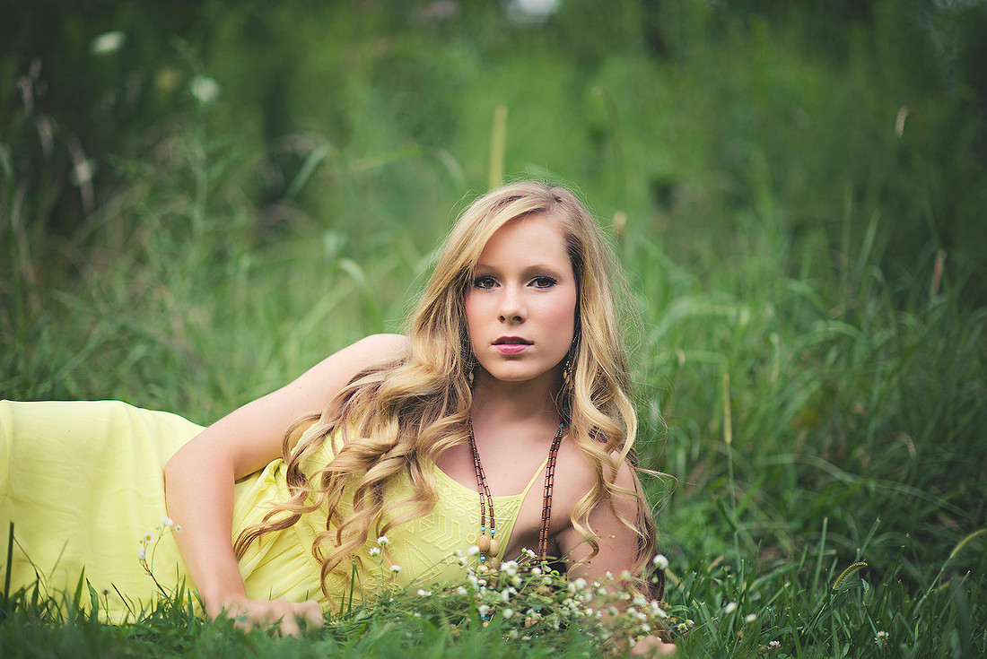 riley, "senior shoot", "dayton senior", "senior pictures", beautiful, gorgeous, stunning, beavercreek, vintage, unique, photography, photographer, pictures, shots