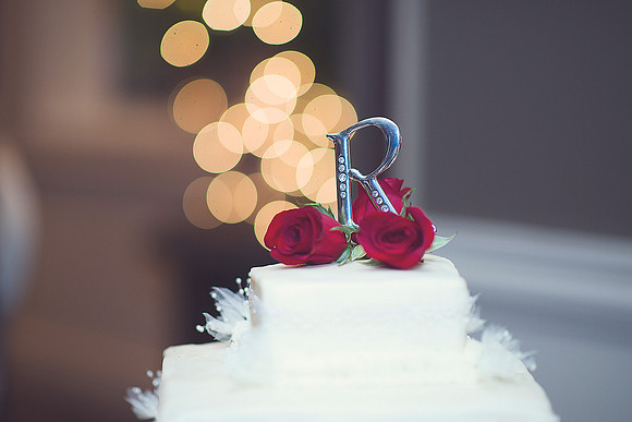 bride, bridal, wedding, Cincinnati wedding, gorgeous, Nichole, Reed, photography, photographer, photographers, stunning, happy, unique, vintage, pin up, pin-up, glam, Great Gatsby, red roses, classic