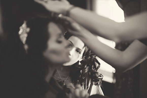 bride, bridal, wedding, Cincinnati wedding, gorgeous, Nichole, Reed, photography, photographer, photographers, stunning, happy, unique, vintage, pin up, pin-up, glam, Great Gatsby, red roses, classic
