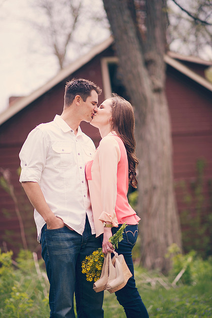 engagement, photography, photographer, photo, image, images, wedding, marriage, groom, bride, fiance, husband, wife, couple, couples, love, vintage, Dayton, Cincinnati, Columbus, Indiana, Kentucky, Ohio, happy, happiness, bliss, day, wed, marry, Cherry, Grapes